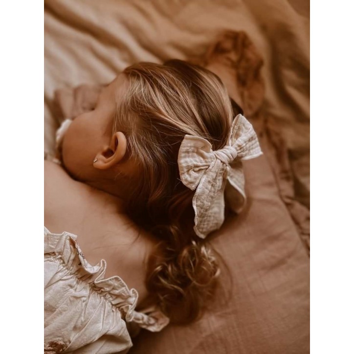 Fable Bow Clip - Bouquet Silhouette