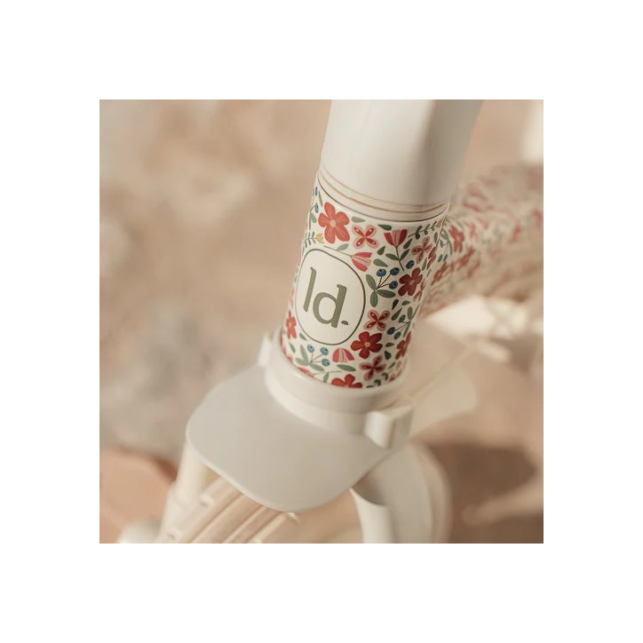 Triciclo Sunny Flower – Off White – Little Dutch ( 4-em-1 ) Triciclo Sunny Flower – Off White – Little Dutch ( 4-em-1 )