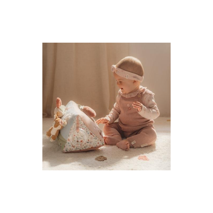 Activity Triangle  – Fairy Garden