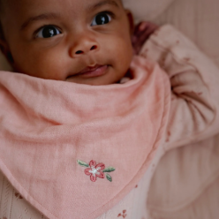 2-pack Bandana Bib - Pure Blossom